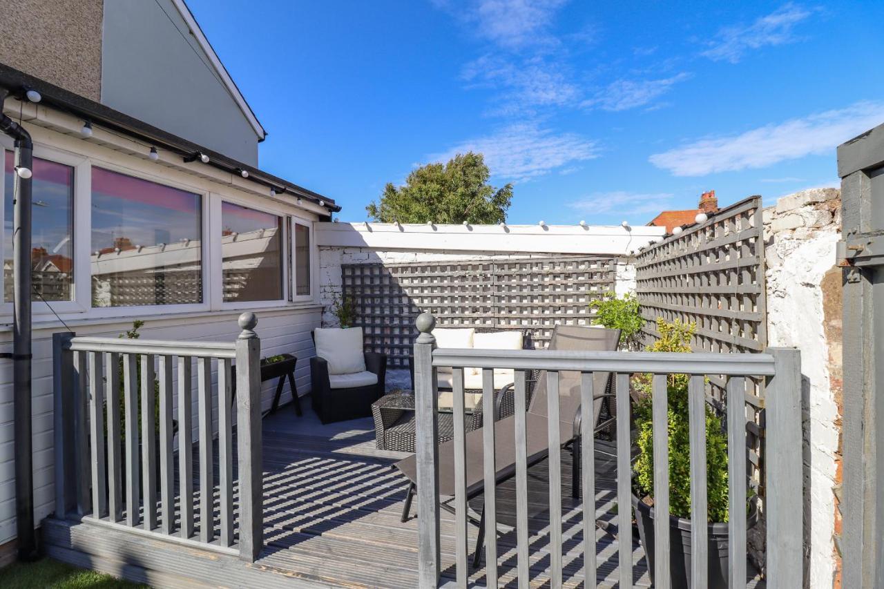 131 Trinity Avenue Villa Llandudno Exterior photo